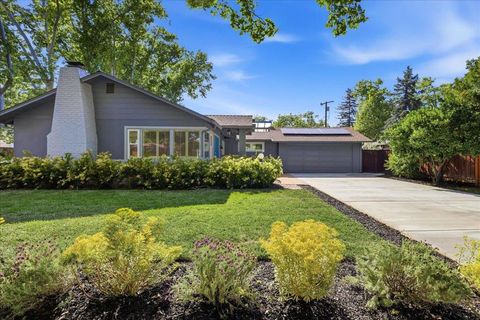 Photo of 125 Dana Avenue, San Jose, CA 95126 (MLS # ML82044173)