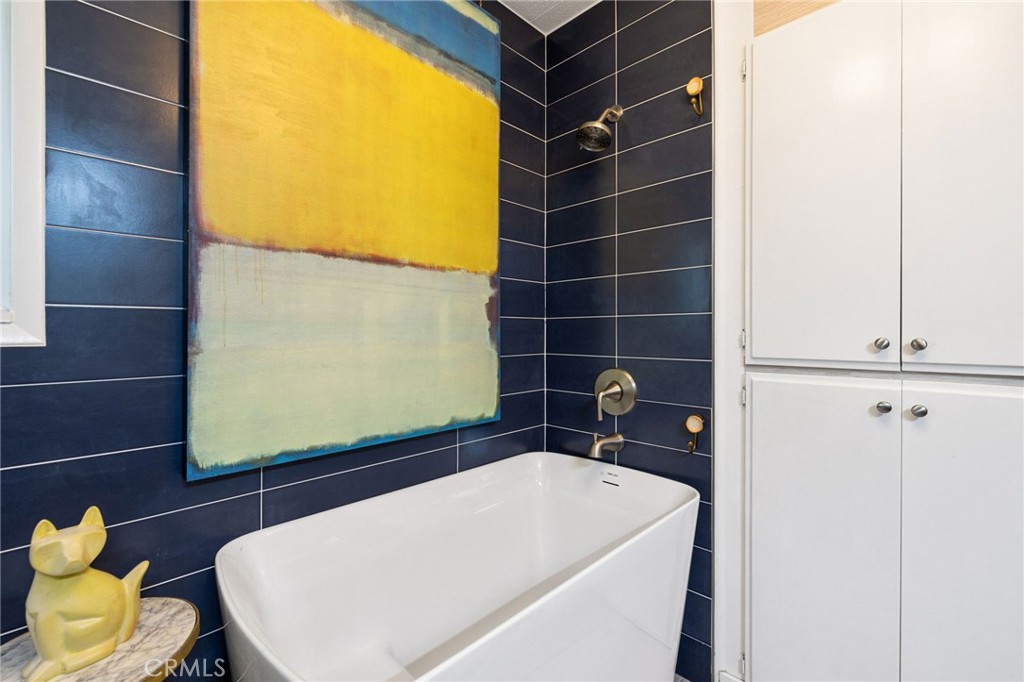 Blue Skies (32105) - Residential