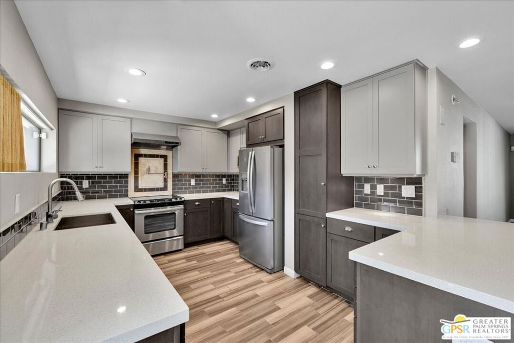 261 E La Verne Way B