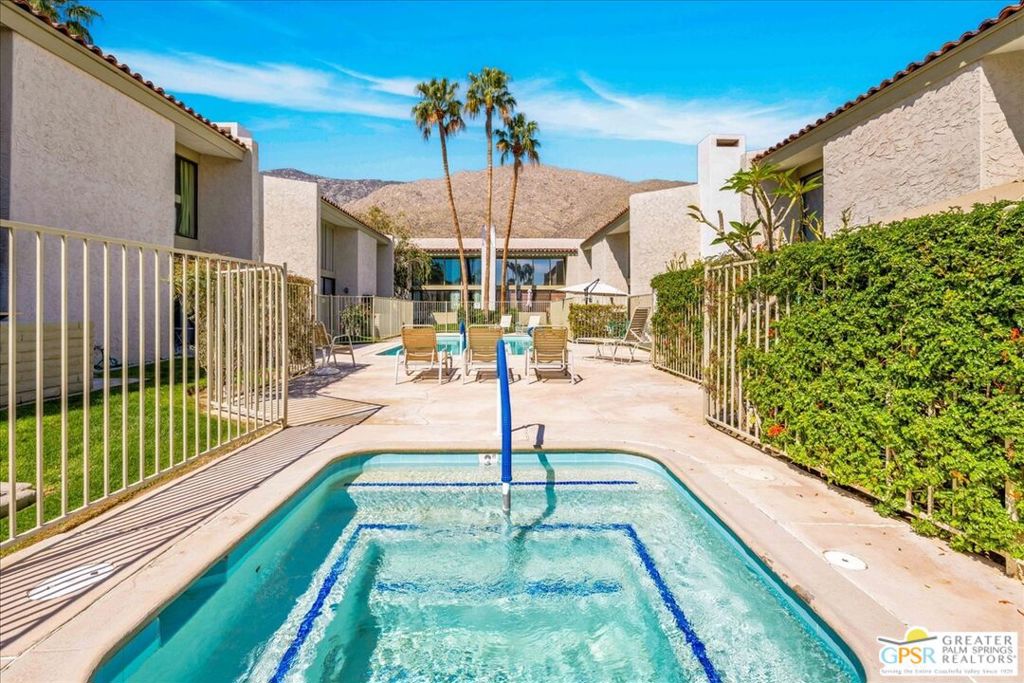 261 E La Verne Way B