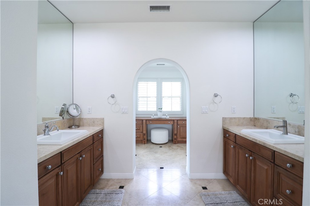 summit - Residential Lease