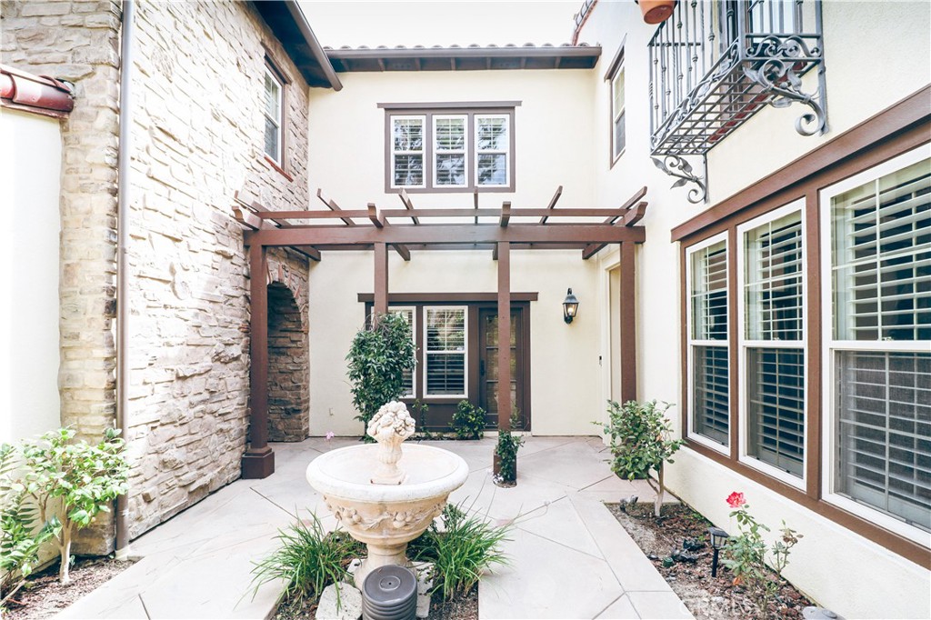 summit - Residential Lease