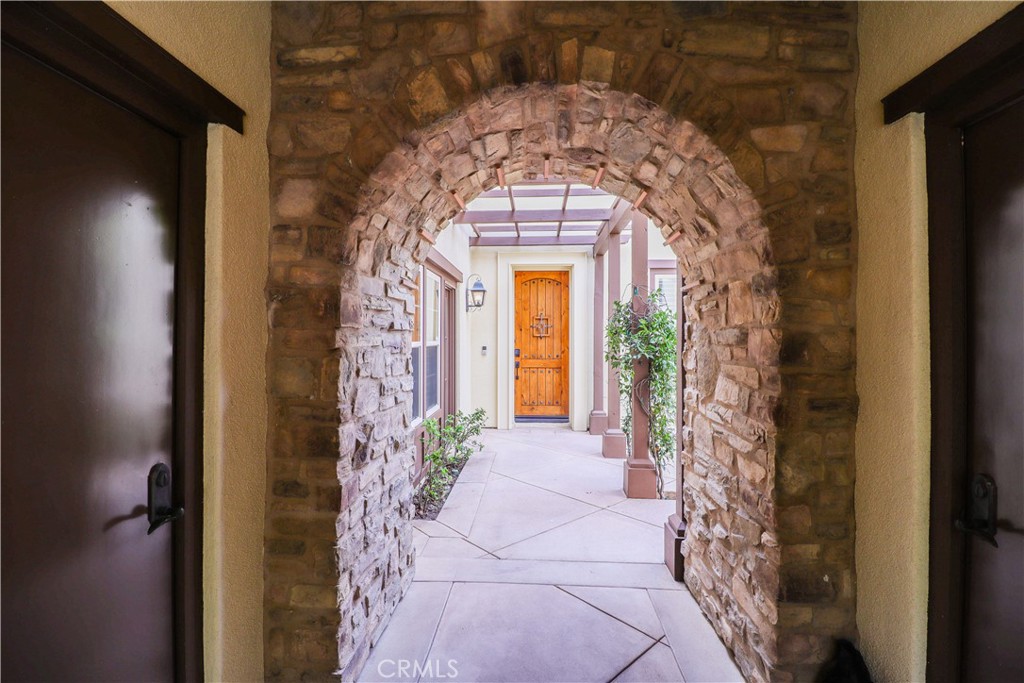 summit - Residential Lease