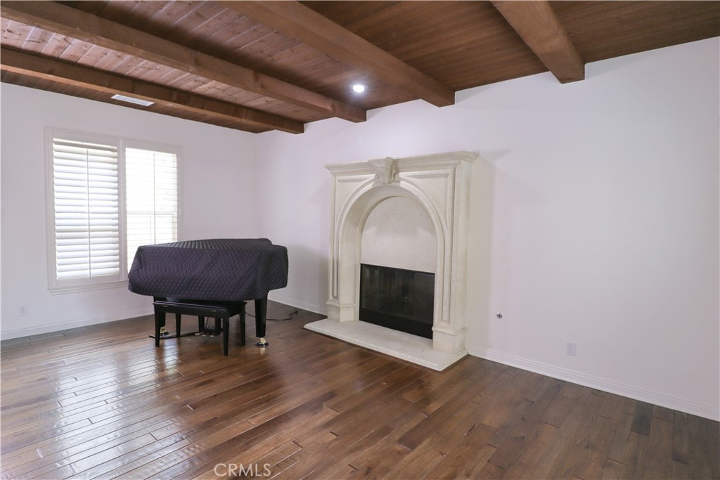 summit - Residential Lease