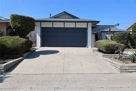 Photo of 7611 Rhone Lane, Huntington Beach, CA 92647 (MLS # NP26176396)