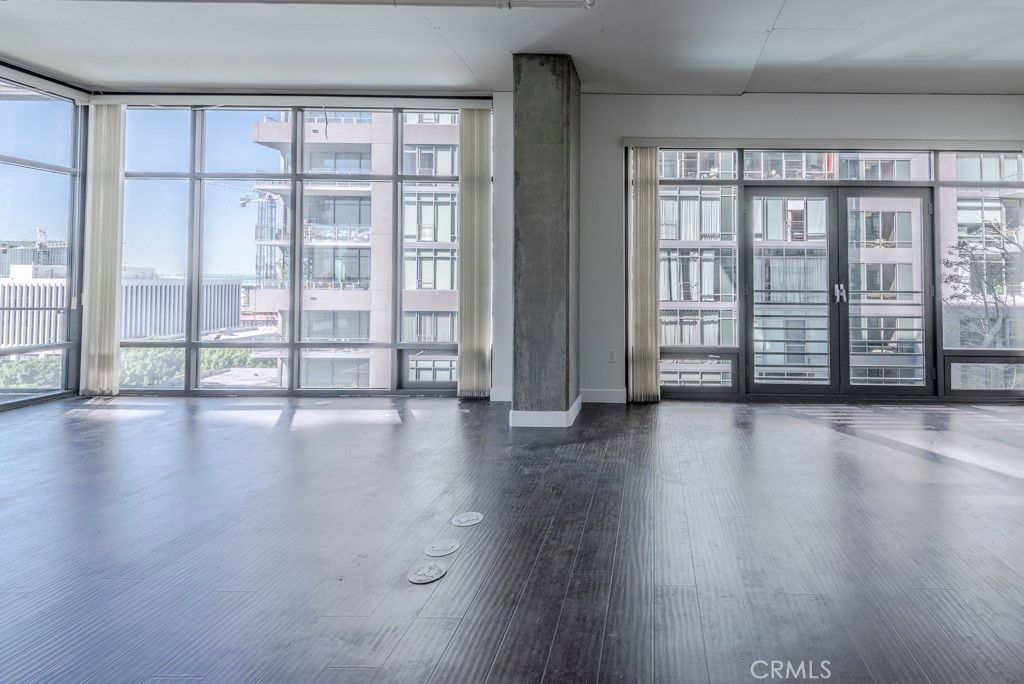 Photo of 1111 S Grand Ave, Los Angeles, CA 90015 (MLS # PW25266250)