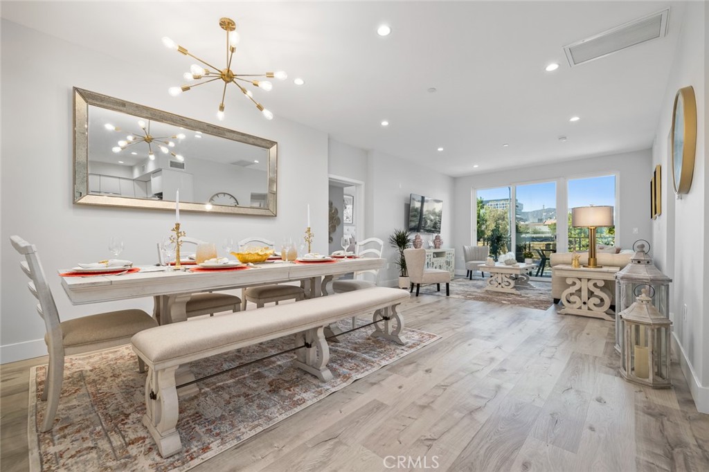 5820 La Mirada Avenue 401