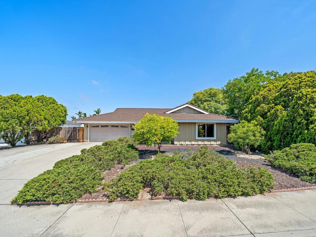 Offered at range $995,000 - $1,049,000. Enjoy canyon & sunset views from this single-level home with open-layout in Poway. One of the largest three bedroom homes in the community, it features an eat-in kitchen with breakfast bar and a spacious primary bedroom with an ensuite bath. A permitted addition expanded both the dining area and primary suite, providing extra square footage rarely found in the neighborhood. The backyard features a large west-facing deck with expansive canyon views. A second patio offers space to entertain or the opportunity to add a bbq bar or hot tub. Updates include recently replaced central AC & ducting throughout, repainted interior & exterior, and newer dual pane windows & sliding glass door. No HOA or Mello-Roos. Located in the award-winning Poway Unified School District and in close proximity to parks, schools, shopping, and dining.
