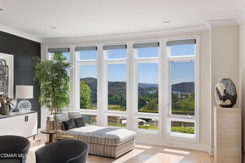2366 Heatherbank Court Lake Sherwood CA 91361