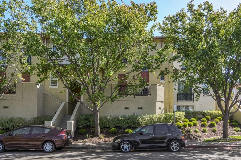 listing image 130724618038984658412