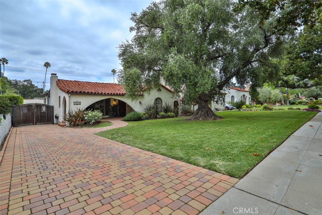 Properties 2 1956 E Woodlyn Road