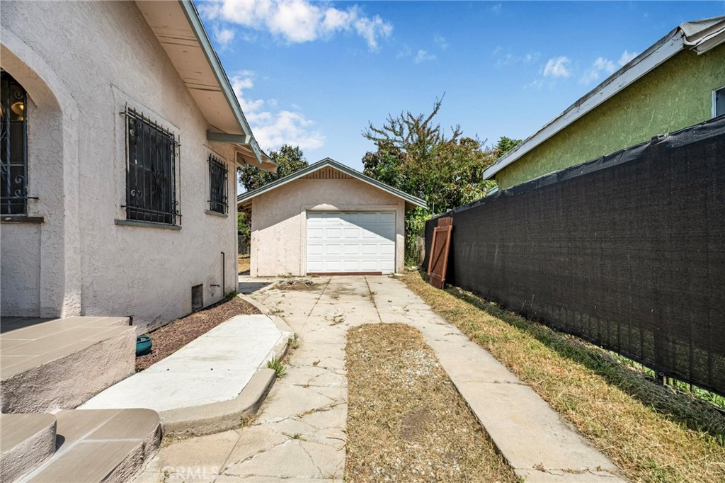 614 N Spring Avenue