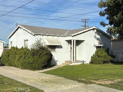 Photo of 16819 Hayter Ave, Bellflower, CA 90706 (MLS # PW26012213)