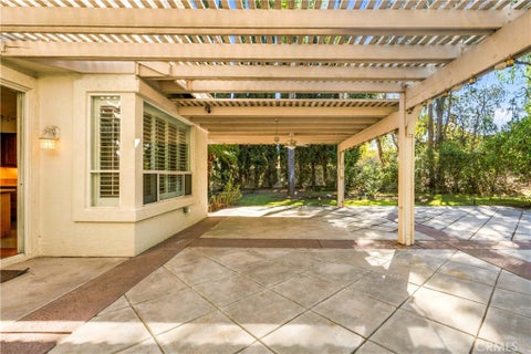 Tiny photo for 45105 Corte Carolina, Temecula, CA 92592 (MLS # SW26232203)