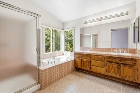 Tiny photo for 45105 Corte Carolina, Temecula, CA 92592 (MLS # SW26232203)