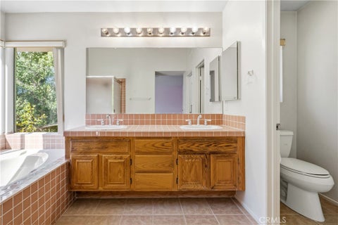 Tiny photo for 45105 Corte Carolina, Temecula, CA 92592 (MLS # SW26232203)