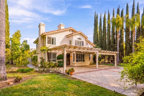 Tiny photo for 45105 Corte Carolina, Temecula, CA 92592 (MLS # SW26232203)