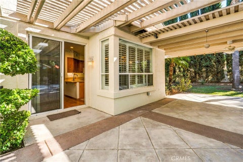 Tiny photo for 45105 Corte Carolina, Temecula, CA 92592 (MLS # SW26232203)