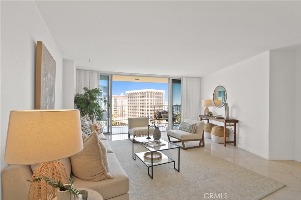 700 E Ocean Boulevard 1501