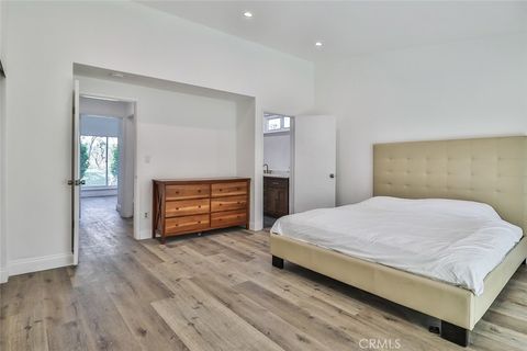 Tiny photo for 23540 Kivik St, Woodland Hills, CA 91367 (MLS # SR26049439)