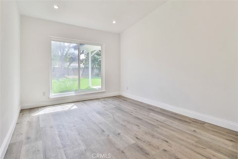 Tiny photo for 23540 Kivik St, Woodland Hills, CA 91367 (MLS # SR26049439)