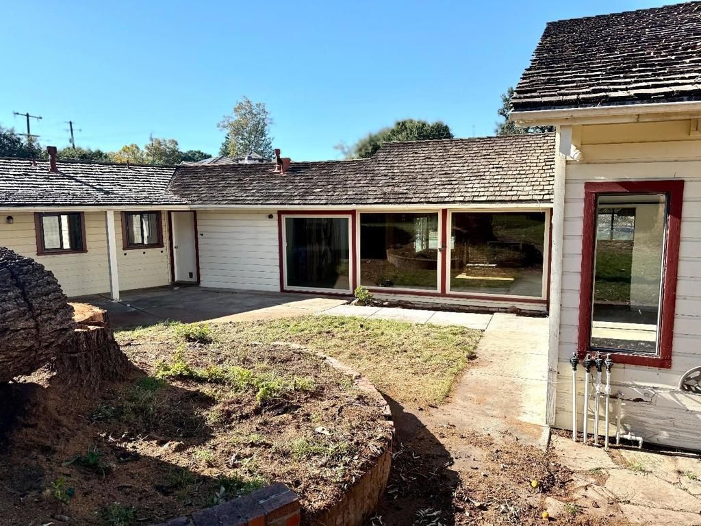 Photo of 876 Dry Creek Road, Campbell, CA 95008 (MLS # ML82023931)