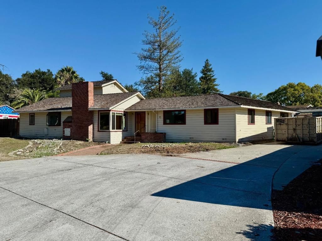 Photo of 876 Dry Creek Road, Campbell, CA 95008 (MLS # ML82023931)