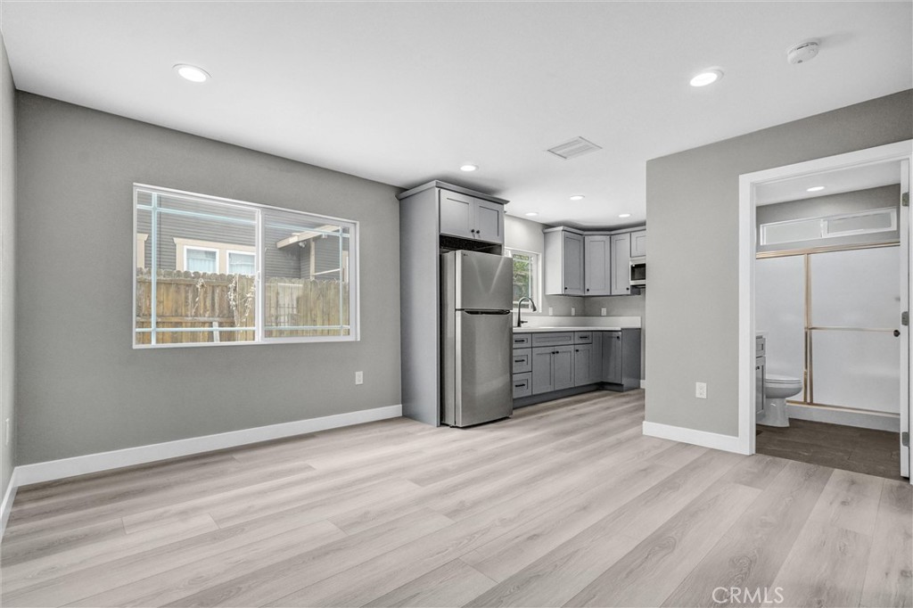 2321 Locust Avenue
