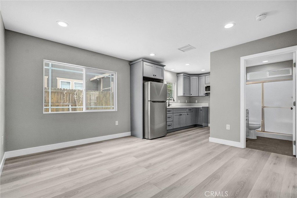 2321 Locust Avenue