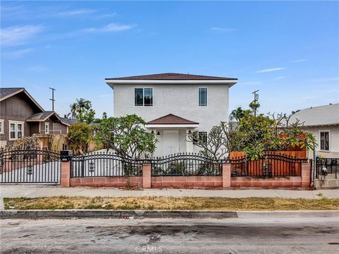 2321 Locust Avenue Long Beach CA 90806