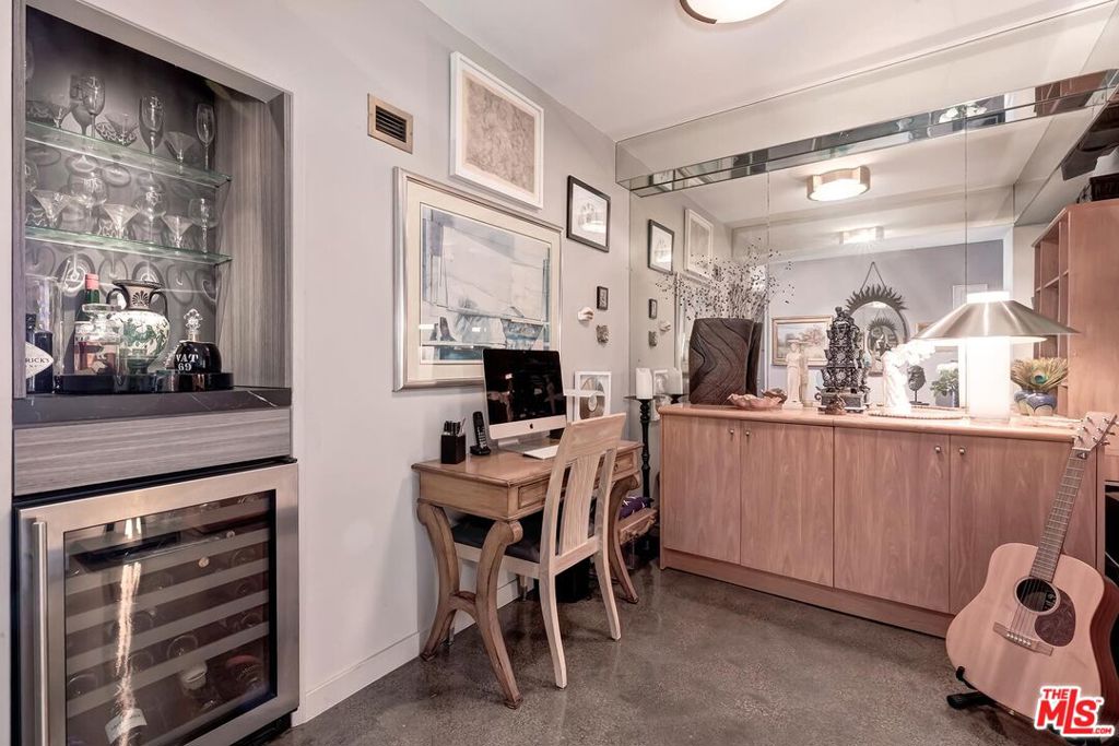 Photo of 999 N Doheny Drive #1012, West Hollywood, CA 90069 (MLS # 26987063)