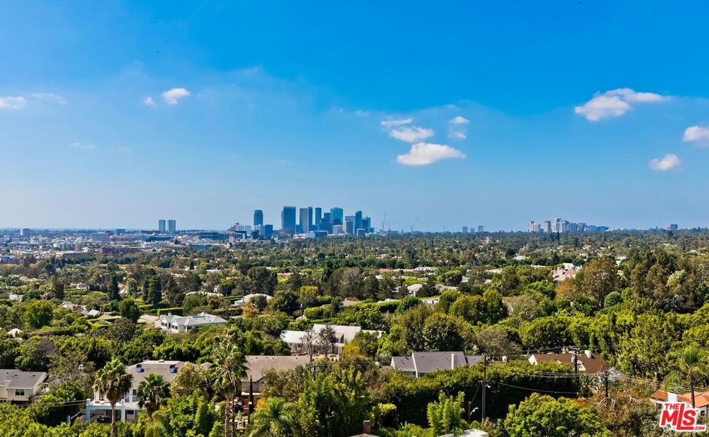 999 N Doheny Drive 1012