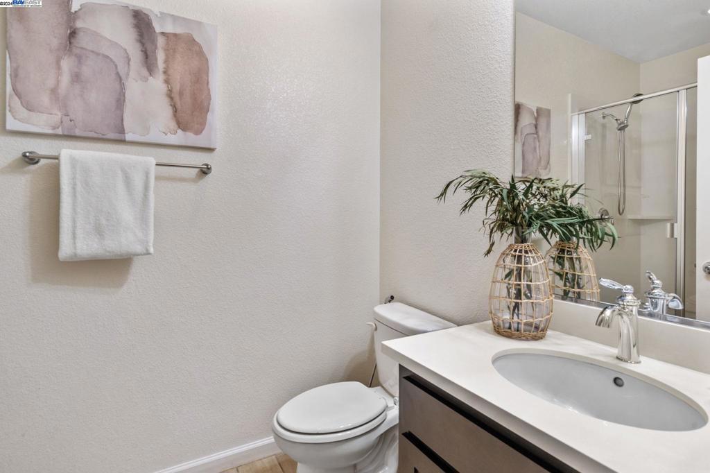 MOUNTAIN HOUSE - Residential