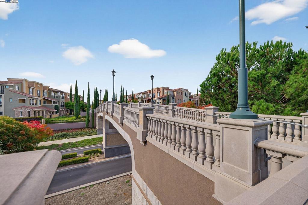 DUBLIN RANCH - Residential