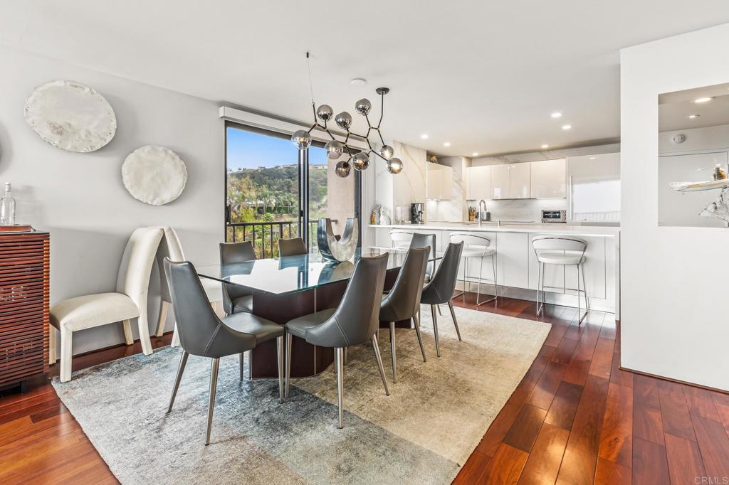 2500 Torrey Pines Road 805