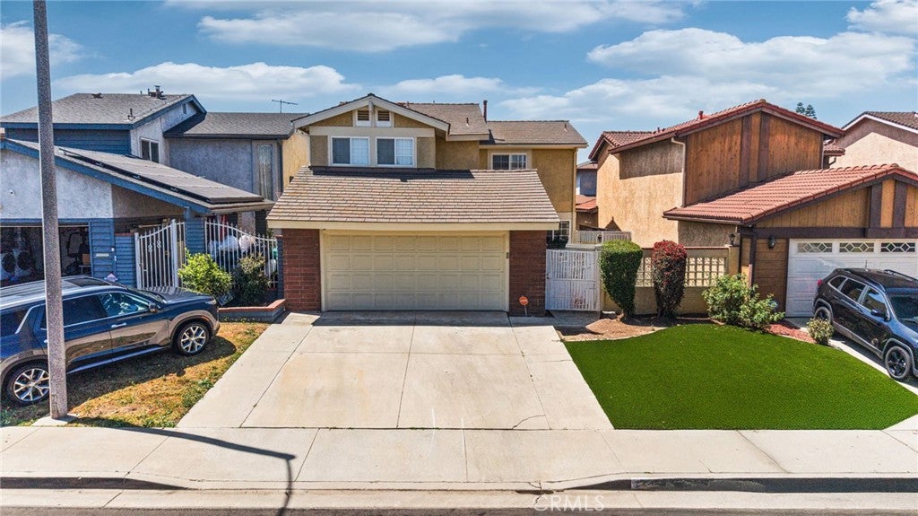 814 E Sandpoint Court