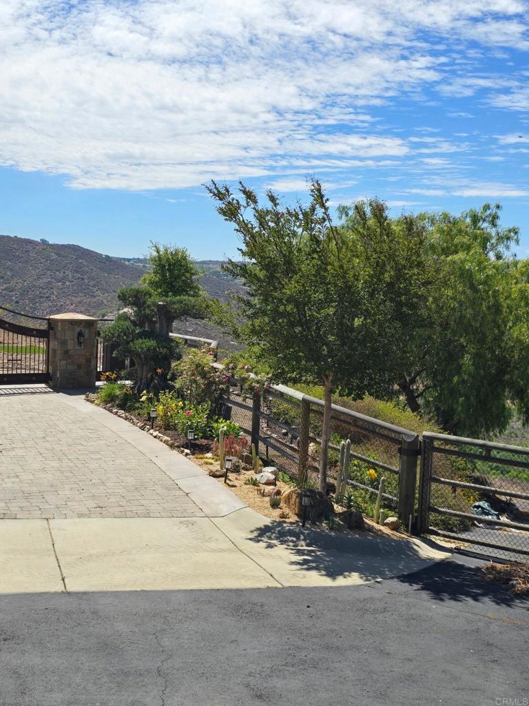 3752 Monserate Place
