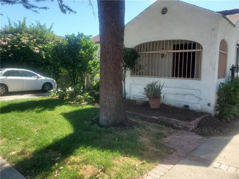 Photo of 408 Raymond AVE, Glendale, CA 91201 (MLS # SR26199579)