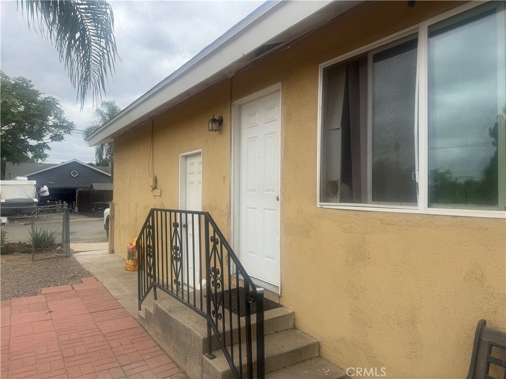 Photo of 33113 Churchill St, Lake Elsinore, CA 92530 (MLS # PW25238202)