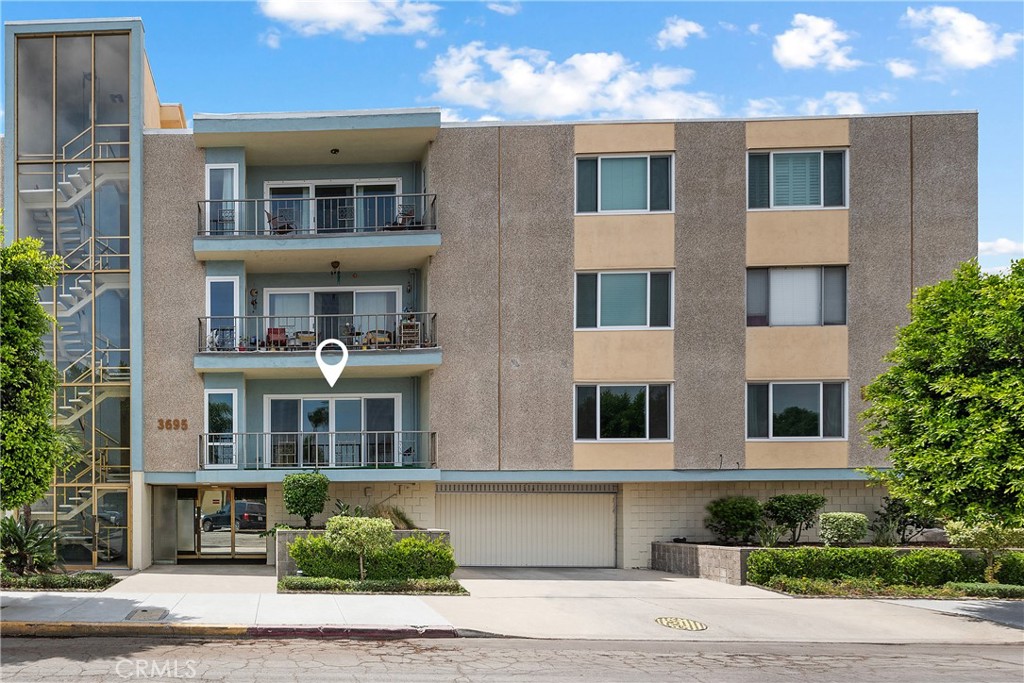 3695 Linden Avenue 11A