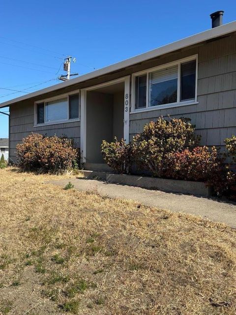 Photo of 803 Corona Drive, Pacifica, CA 94044 (MLS # ML82054809)