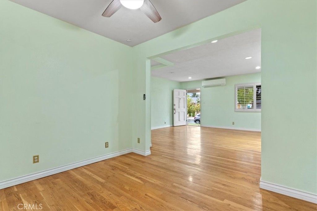 Photo of 5847 Texhoma Ave, Encino, CA 91316 (MLS # SR26006677)