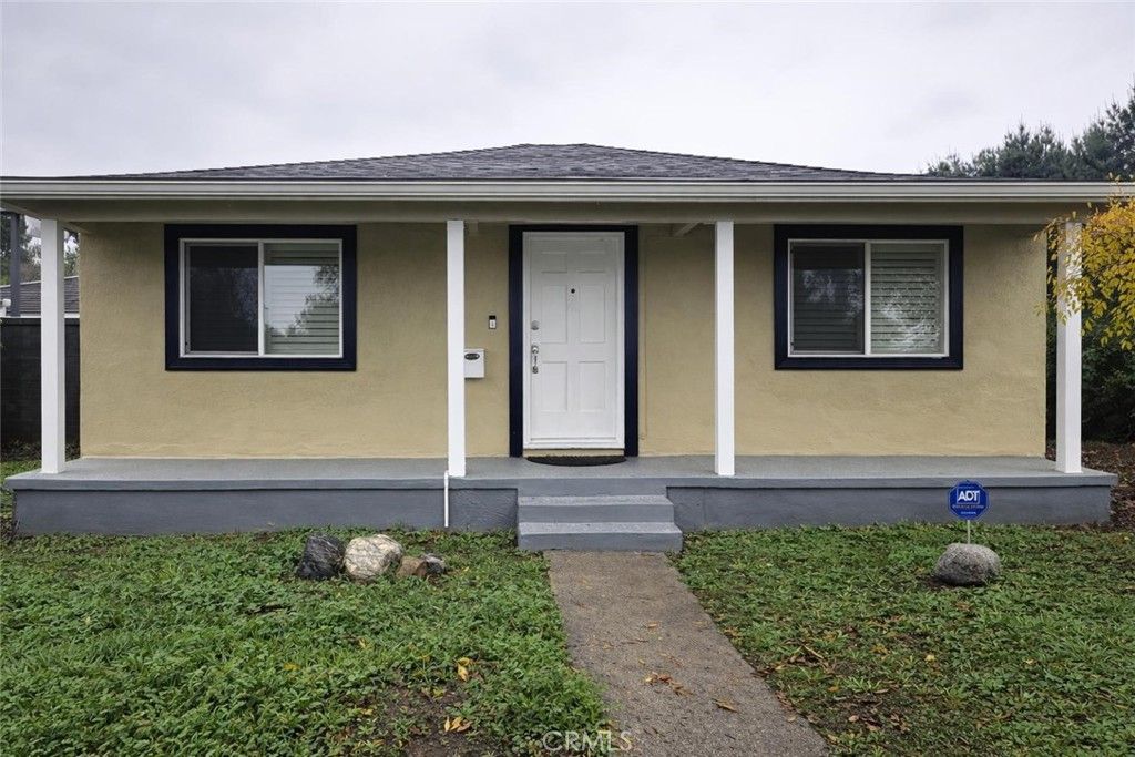 Photo of 5847 Texhoma Ave, Encino, CA 91316 (MLS # SR26006677)