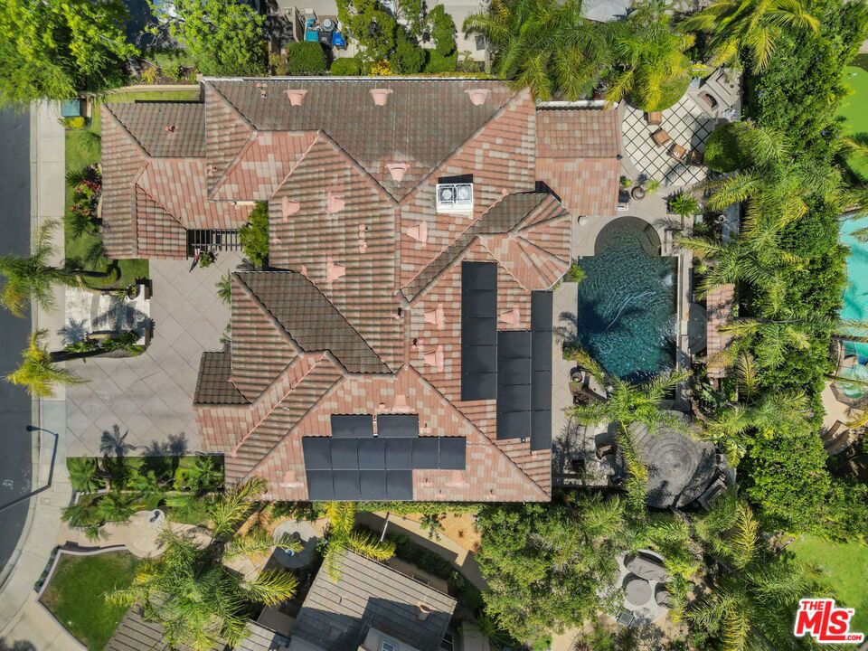 638 Oak Tree Court