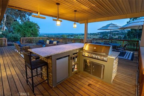 Tiny photo for 1015 Lost Springs Ln, Paso Robles, CA 93446 (MLS # NS26072665)