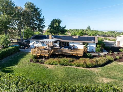 Tiny photo for 1015 Lost Springs Ln, Paso Robles, CA 93446 (MLS # NS26072665)