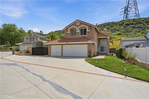 Photo of 20102 Patricia Pl, Saugus, CA 91350 (MLS # SR26074270)