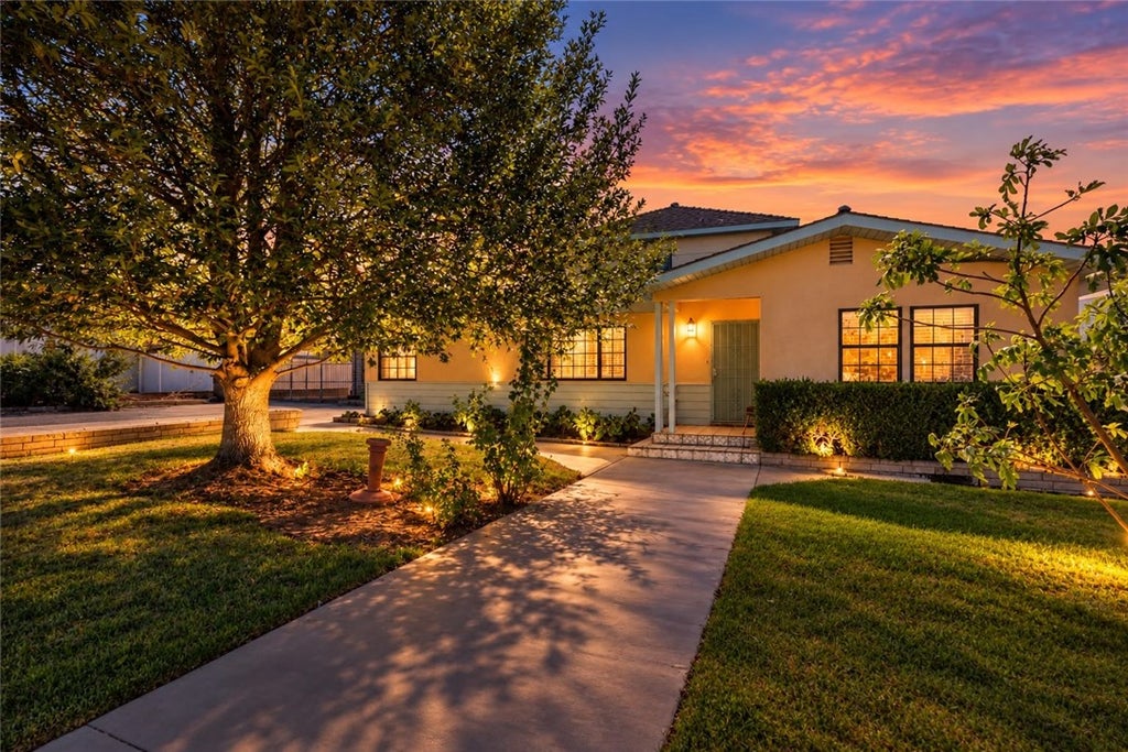Photo of 165 W Avenue L, Calimesa, CA 92320 (MLS # PT26216044)