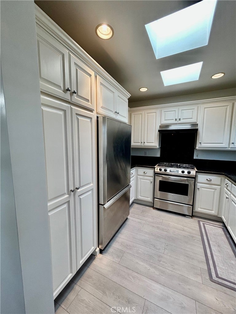 103 Yorktown, Newport Beach CA 92660 - Photo 38