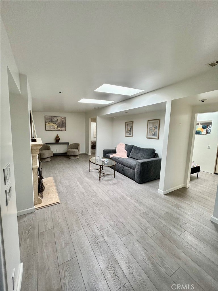 103 Yorktown, Newport Beach CA 92660 - Photo 17
